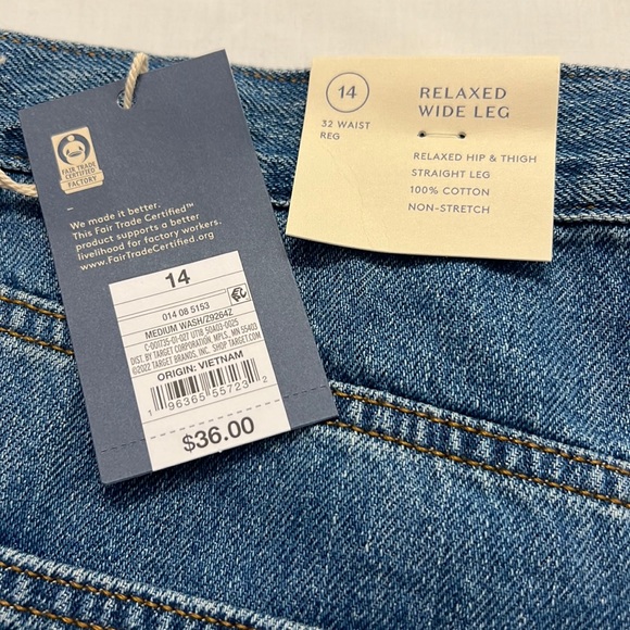 P21-NWT Universal Thread Women High-Rise Relaxed Wide Straight Leg Jeans -14/32R - Picture 12 of 12